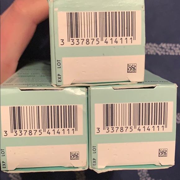 THREE Vichy Normaderm hydrating lotions. - Picture 3 of 4